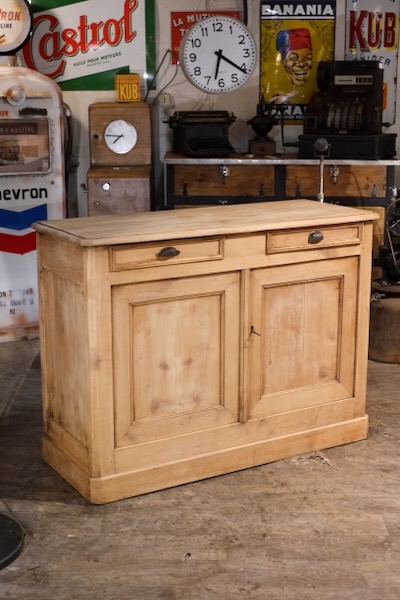 meuble de metier ancien etroit  2 portes en noyer clair brut